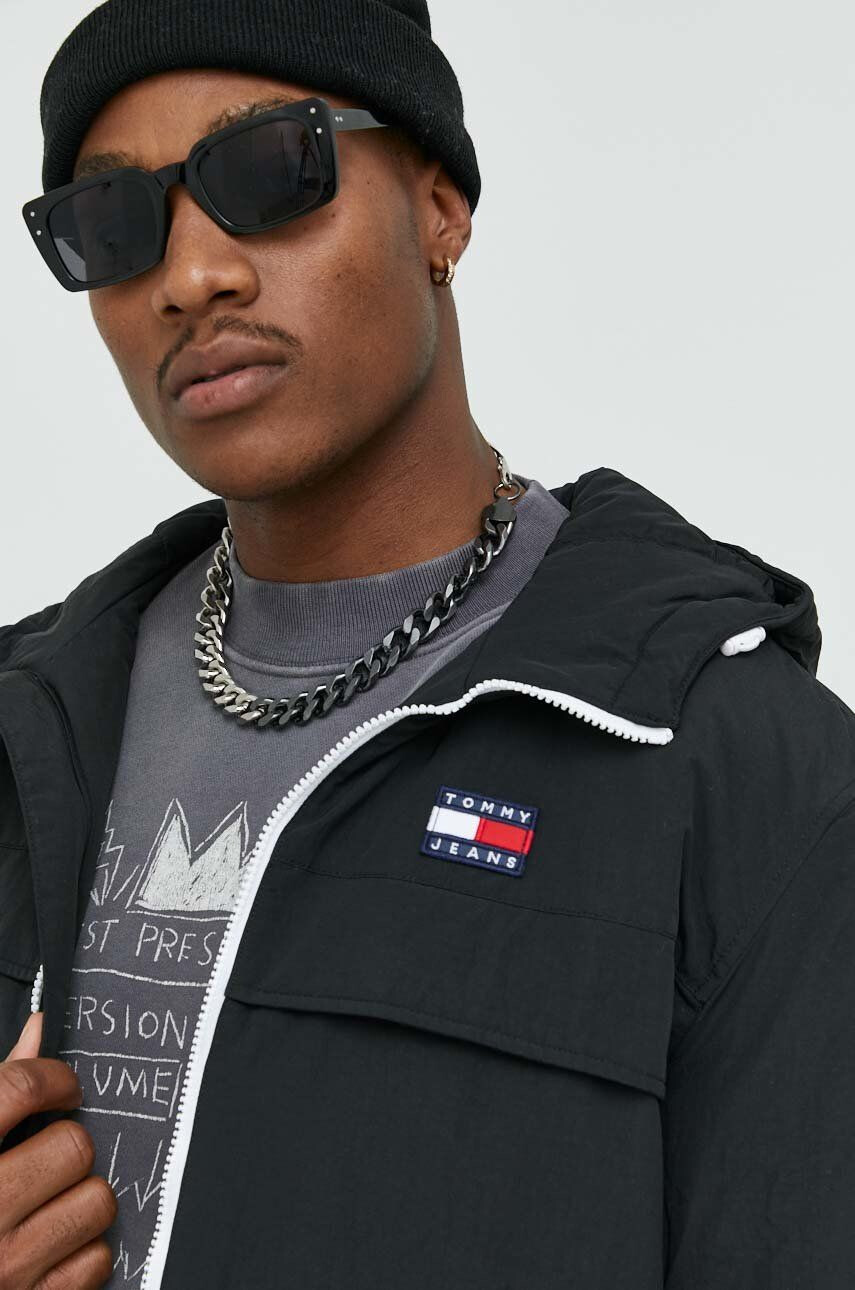 Tommy Jeans Яке в черно със зимна изолация - Pepit.bg