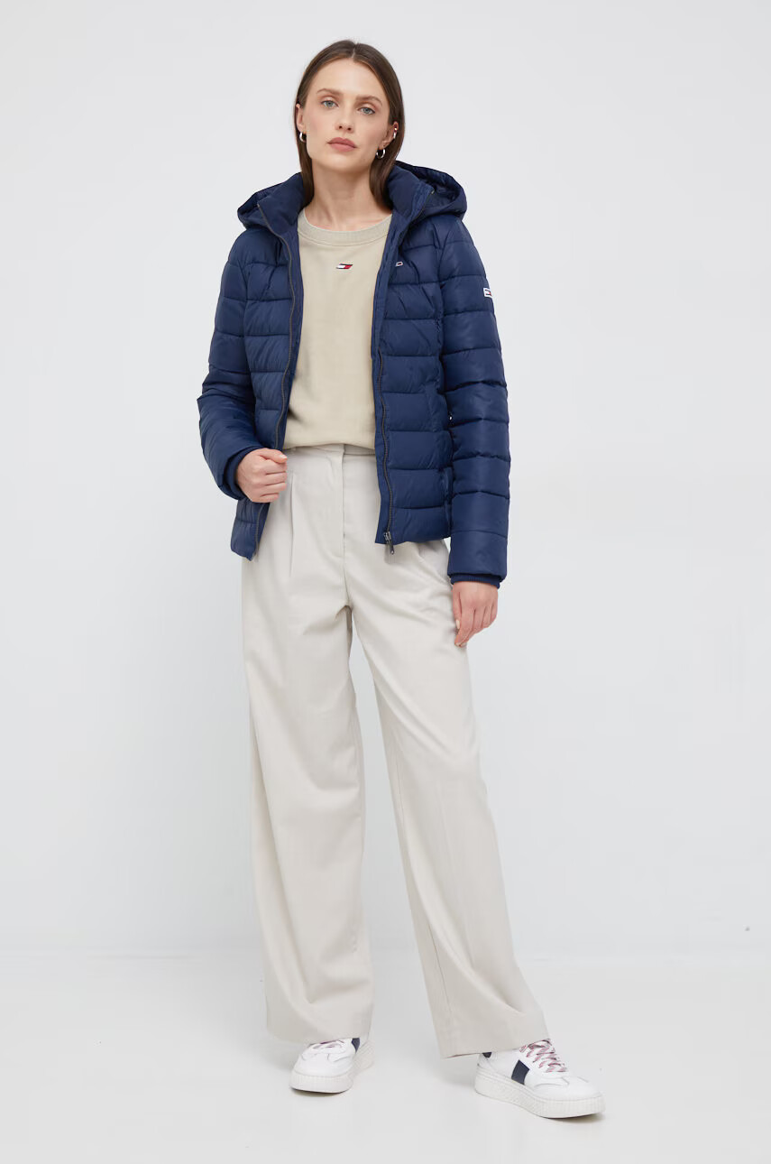 Tommy Jeans Яке в тъмносиньо със зимна изолация - Pepit.bg