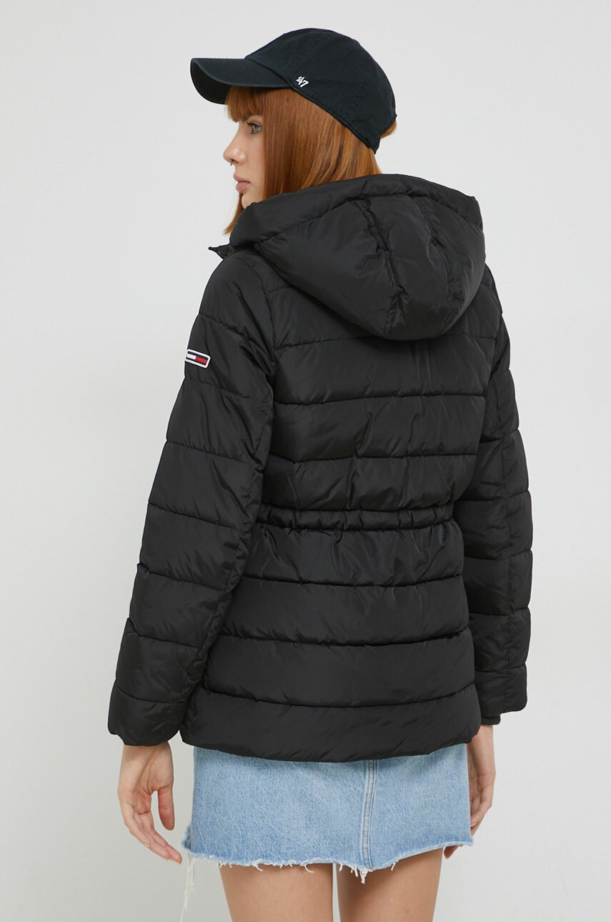 Tommy Jeans Яке в черно със зимна изолация - Pepit.bg
