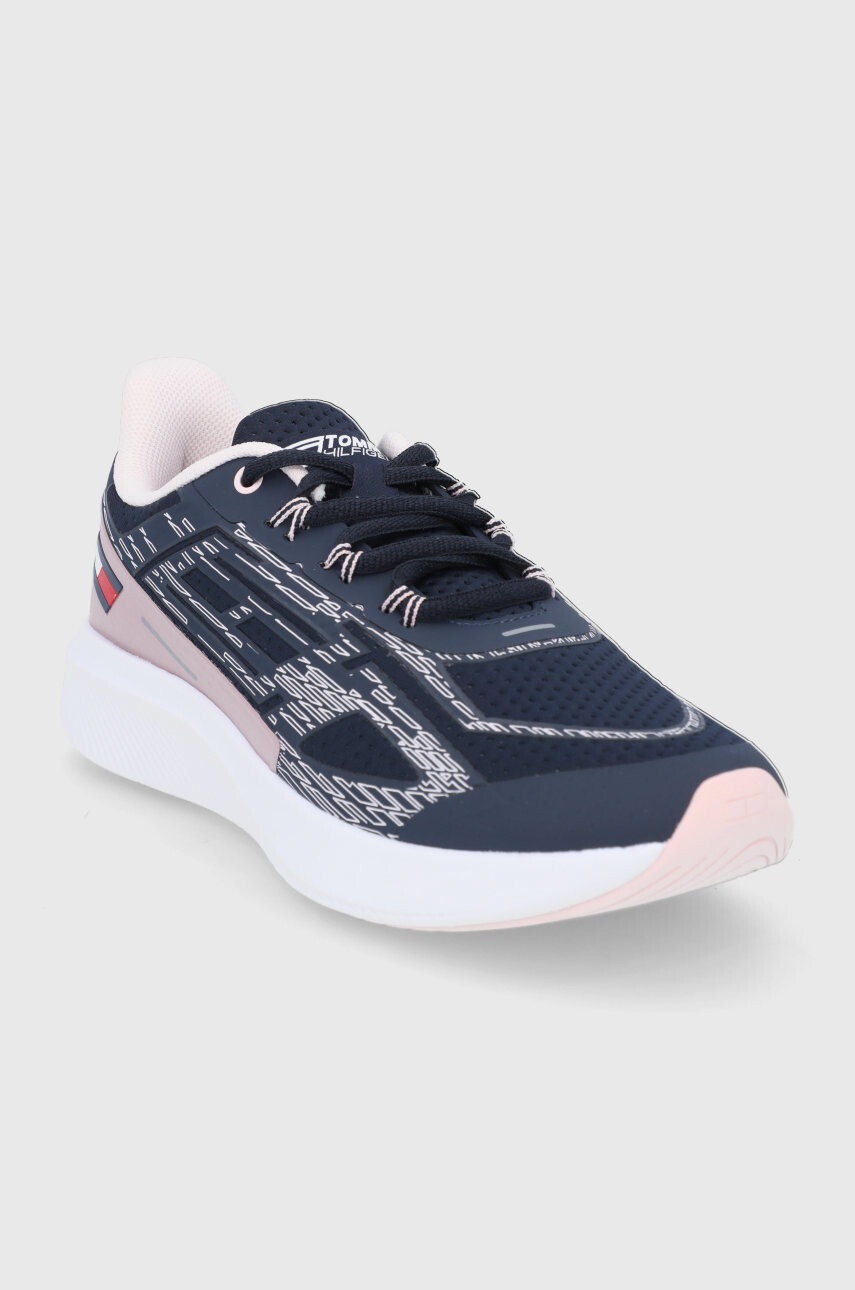 Tommy Sport Обувки в тъмносиньо - Pepit.bg