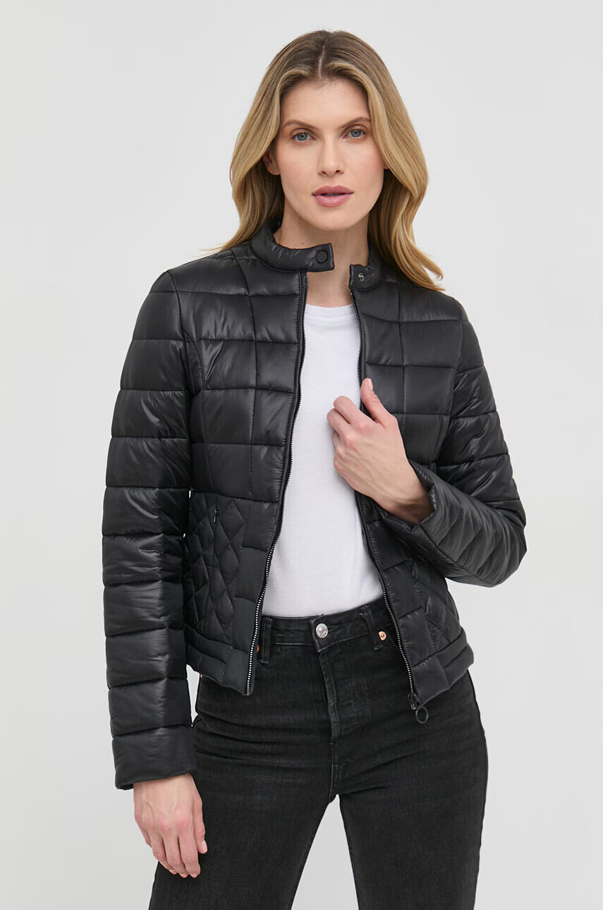 Trussardi Яке в черно с преходна изолация - Pepit.bg