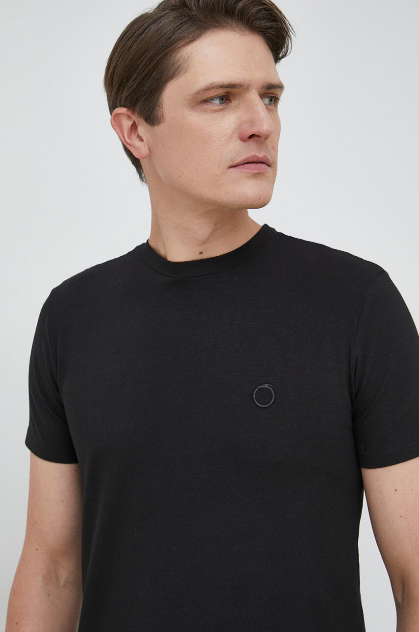Trussardi Тениска в черно с изчистен дизайн - Pepit.bg