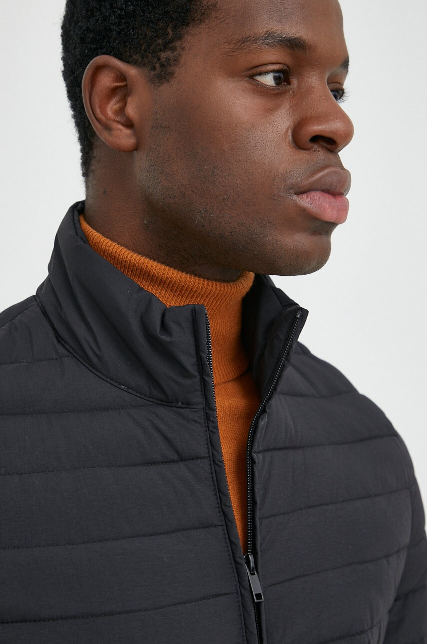 Trussardi Яке в черно с преходна изолация - Pepit.bg