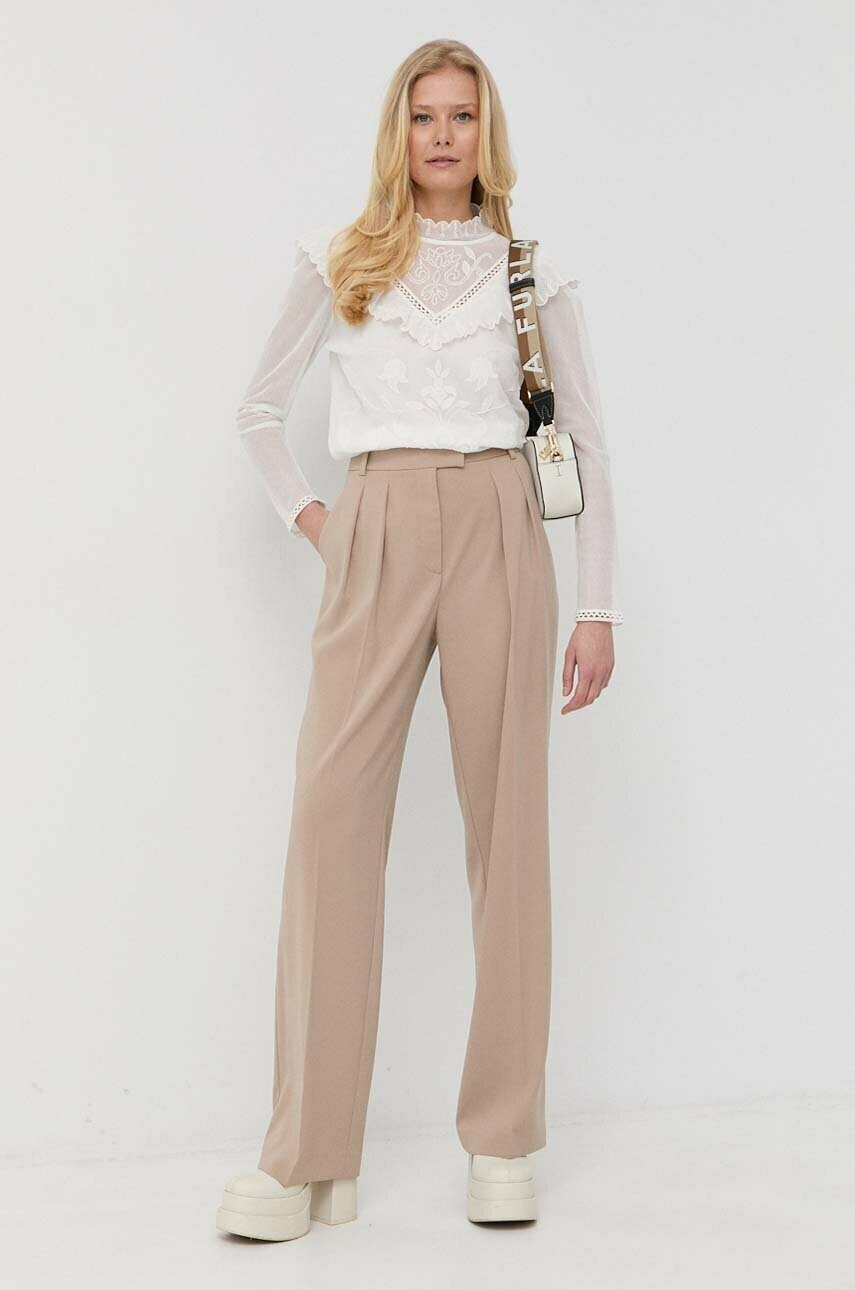 Twinset Блуза в бяло с апликация - Pepit.bg