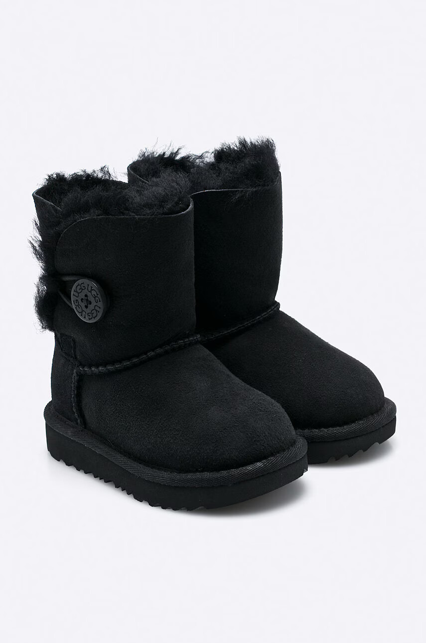 Ugg Зимни обувки в черно - Pepit.bg