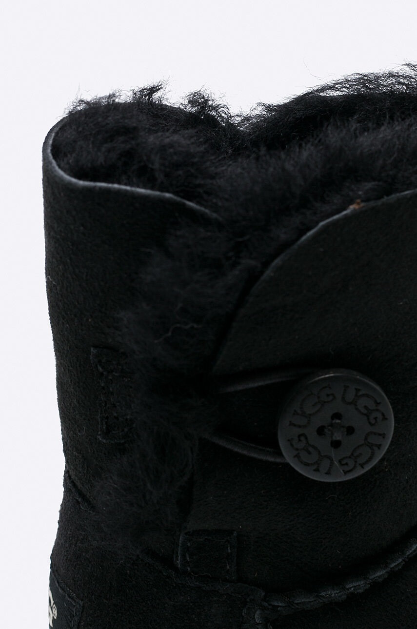 Ugg Зимни обувки в черно - Pepit.bg