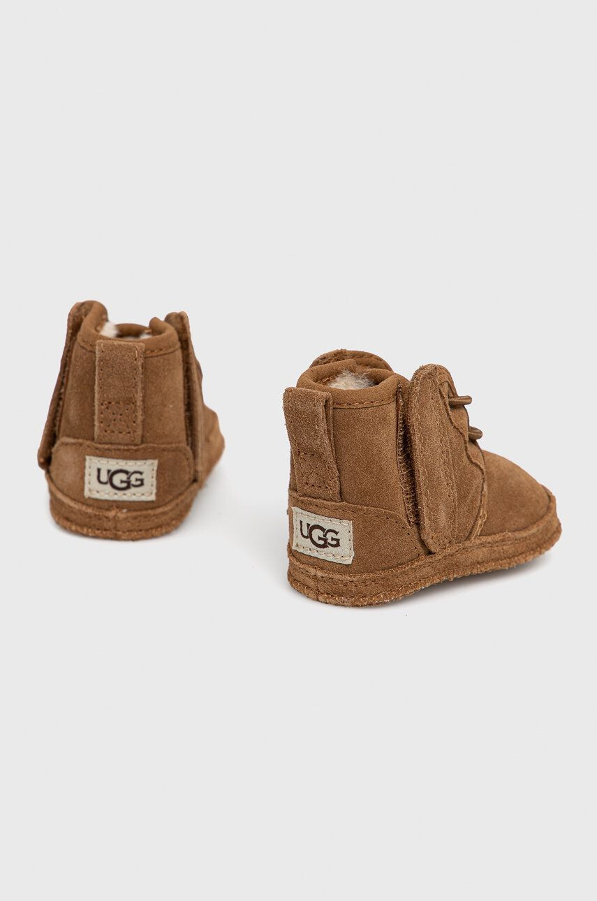 Ugg Детски комплект в кафяво - Pepit.bg