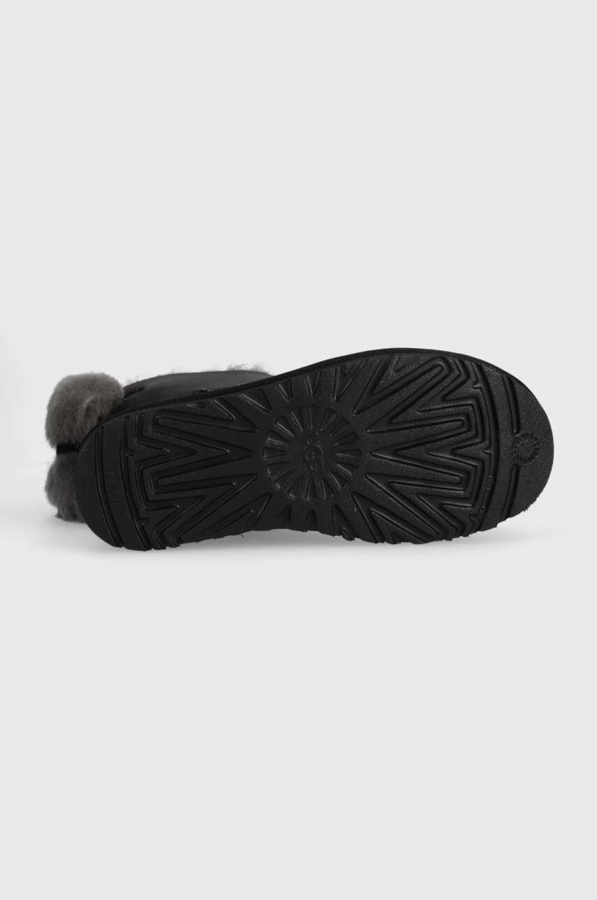 Ugg Детски велурени апрески W Mini Bailey Fuzzy Bow - Pepit.bg