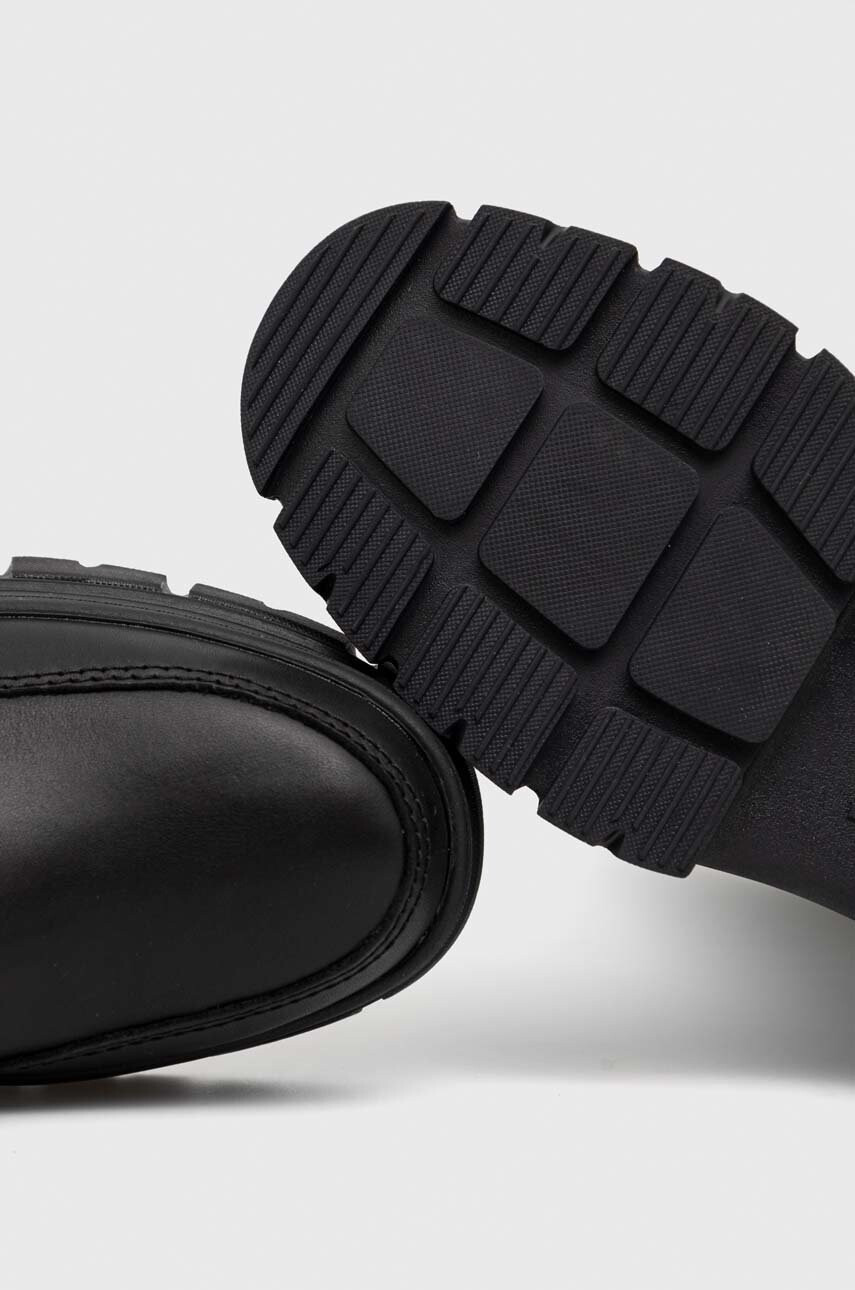 Ugg Кожени ботуши W Ashton High Chelsea дамски в черно с равна подметка - Pepit.bg