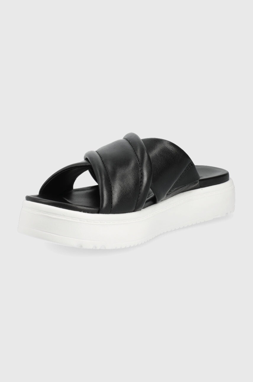 Ugg Кожени чехли Zayne Crossband дамски в черно с платформа - Pepit.bg
