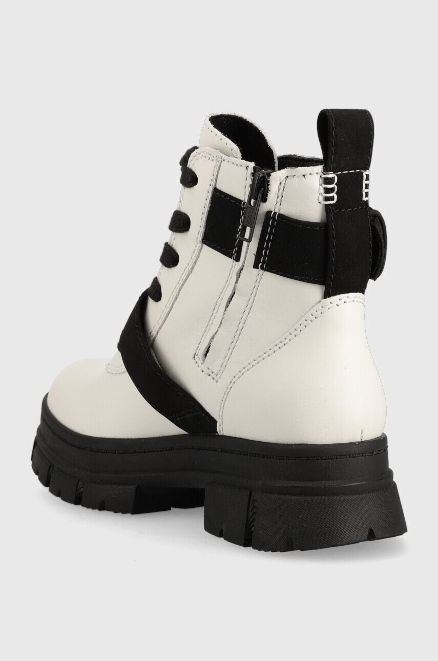 Ugg Кожени кубинки W Ashton Lace Up в бяло с платформа - Pepit.bg