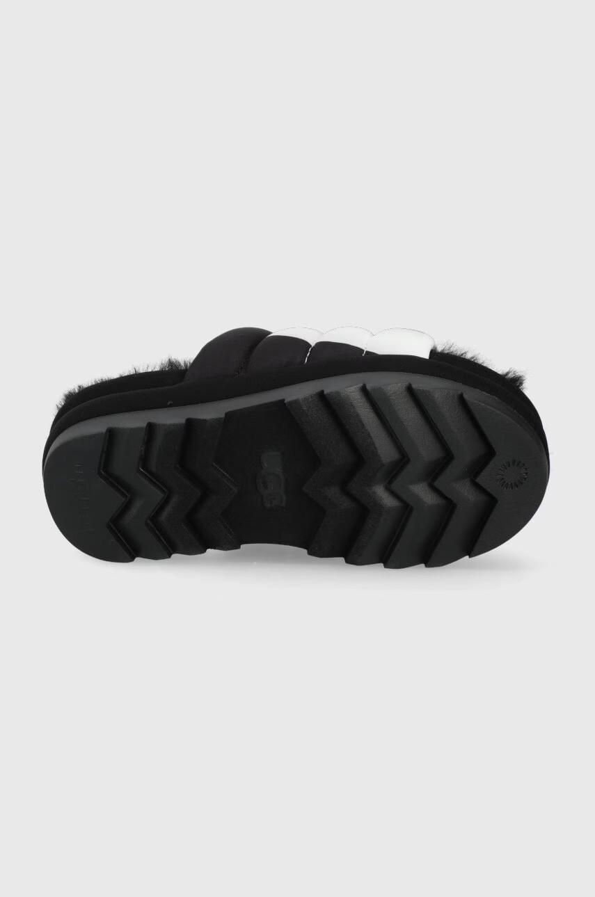 Ugg Пантофи Maxi Slide в черно - Pepit.bg
