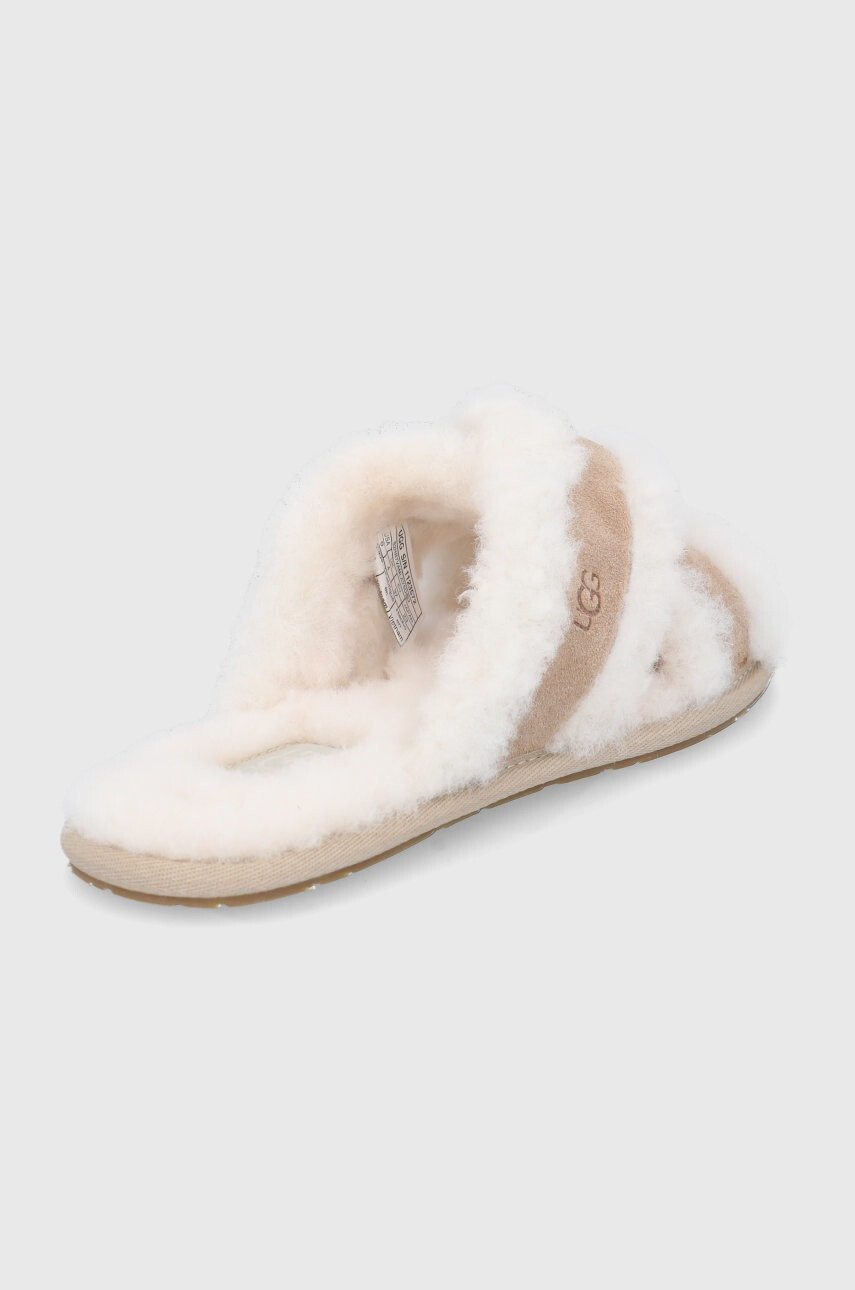 Ugg Пантофи в жълто - Pepit.bg