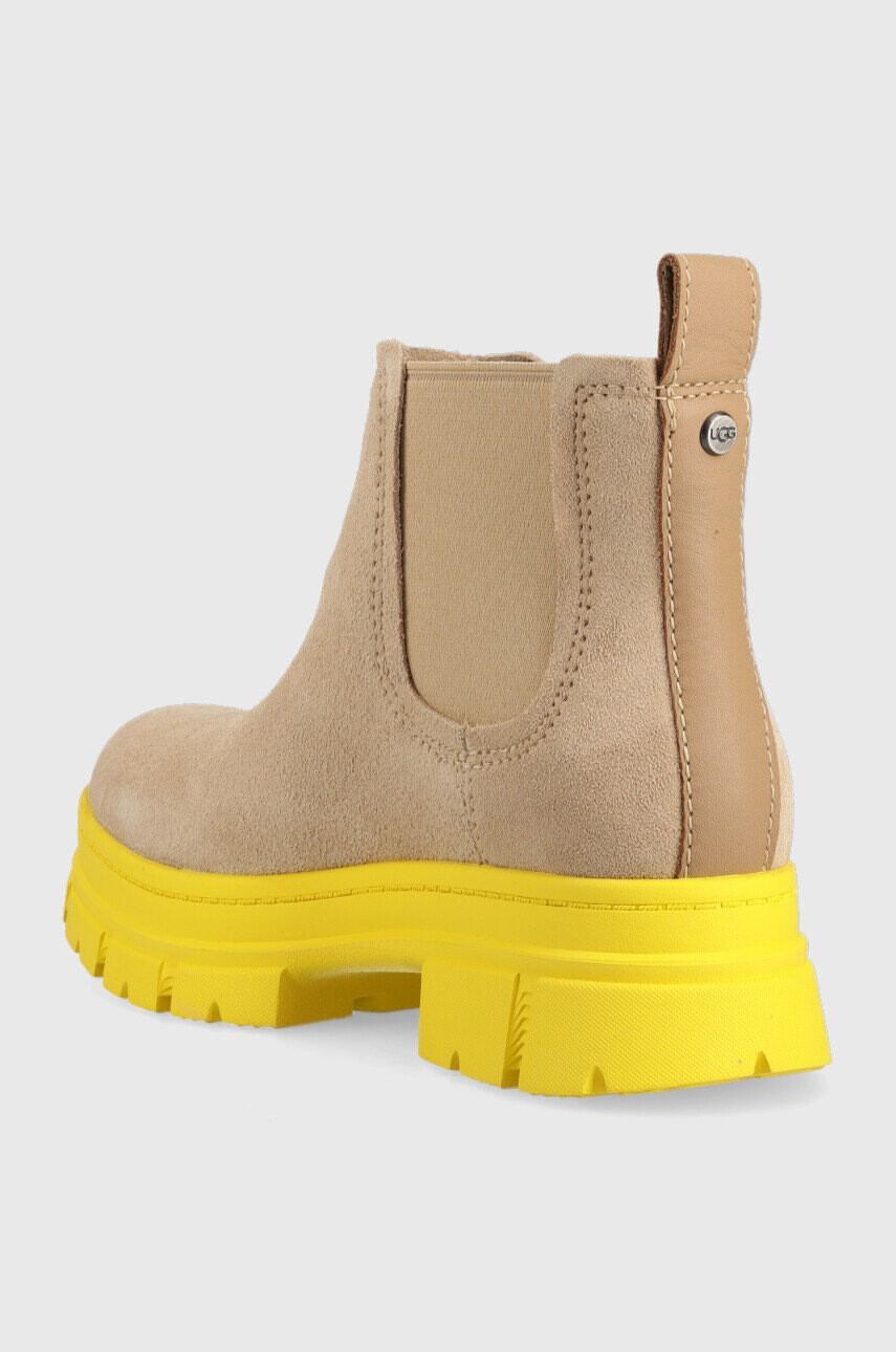 Ugg Велурени боти челси Ashton Chelsea в бежово с платформа - Pepit.bg