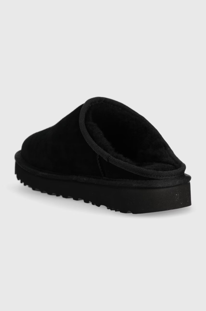 Ugg Велурени чехли M Classic Slip-on в черно - Pepit.bg