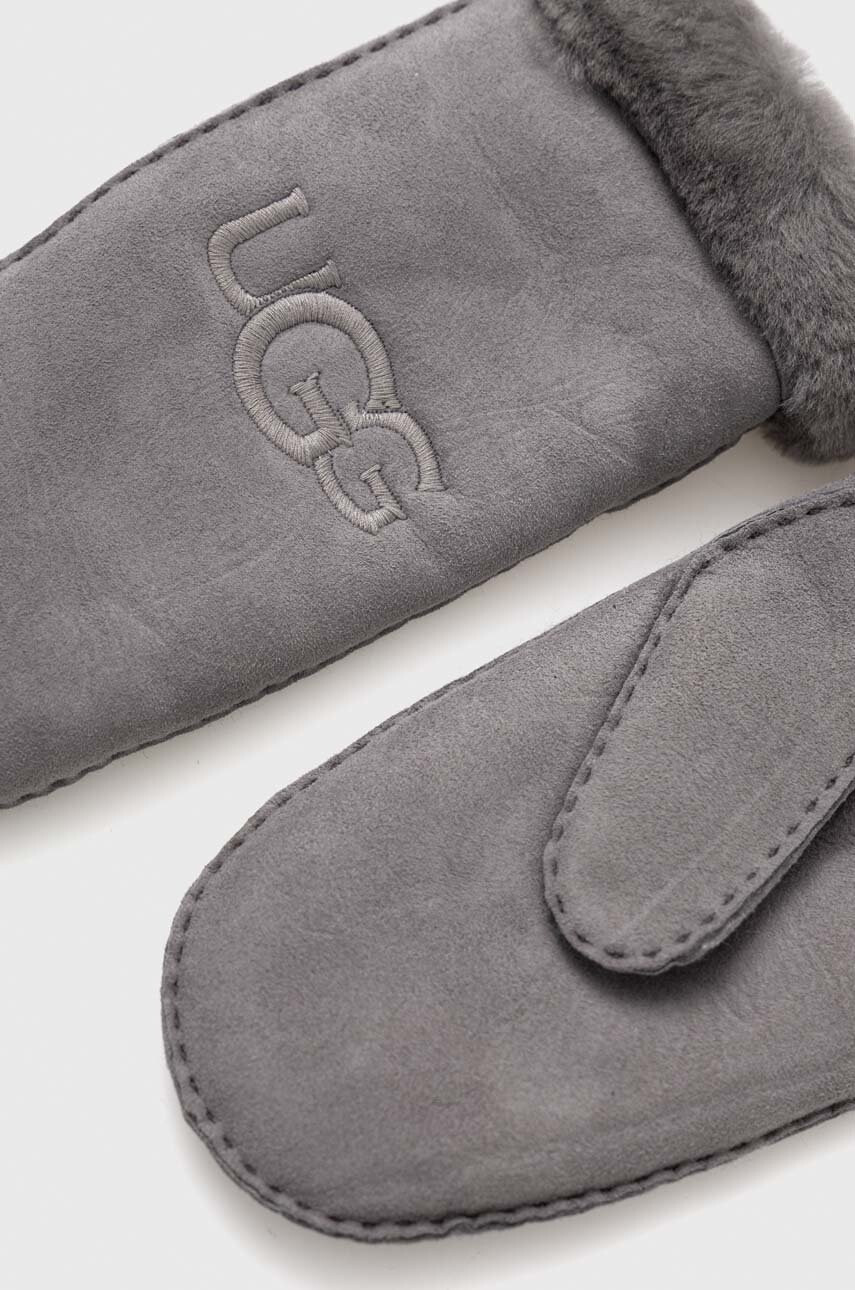 Ugg Велурени ръкавици в сиво - Pepit.bg