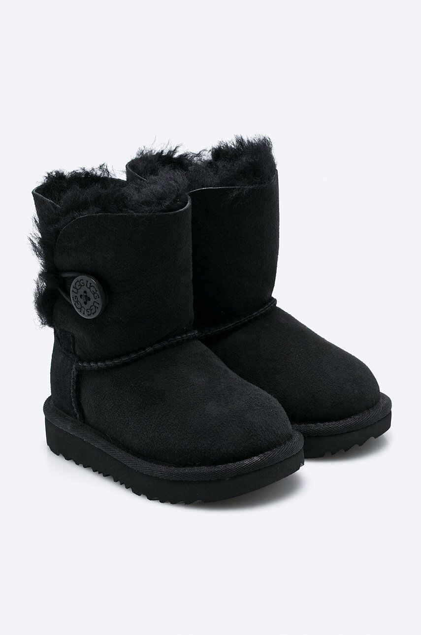 Ugg Зимни обувки Bailey Button в черно - Pepit.bg