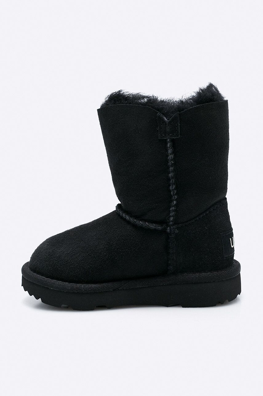 Ugg Зимни обувки Bailey Button в черно - Pepit.bg