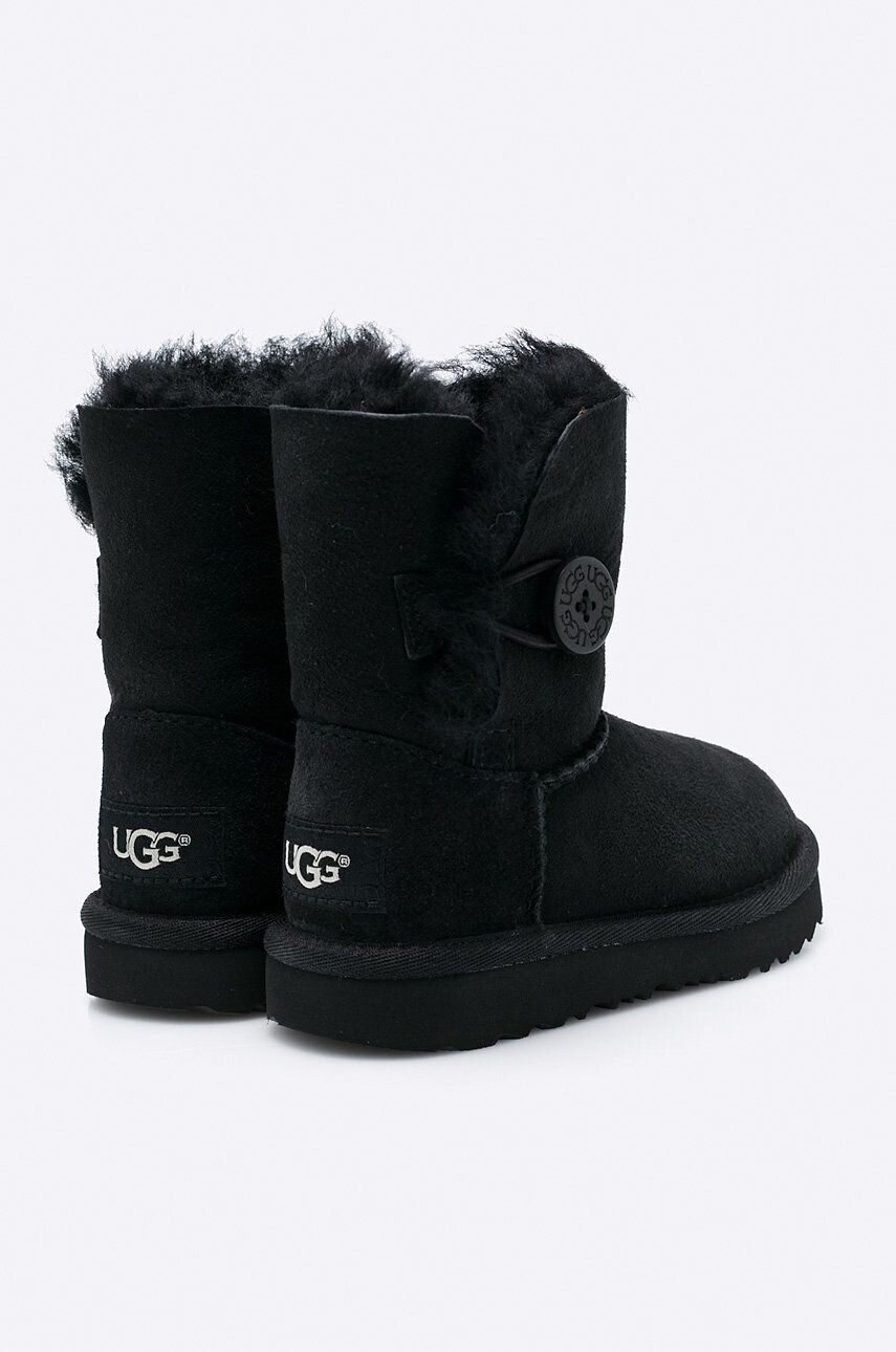 Ugg Зимни обувки Bailey Button в черно - Pepit.bg