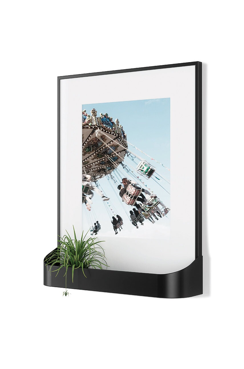 Umbra Рамка за снимки с рафт 20 x 25 - Pepit.bg