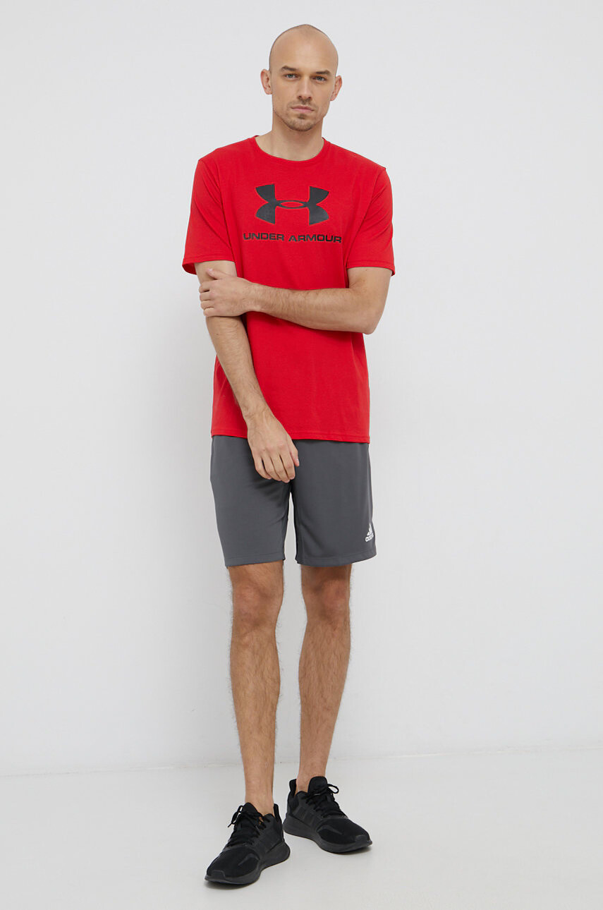 Under Armour 1329590 в червено с принт - Pepit.bg