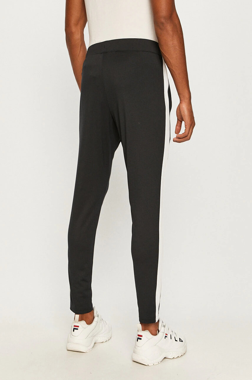 Under Armour Анцуг 1357139.001 - Pepit.bg