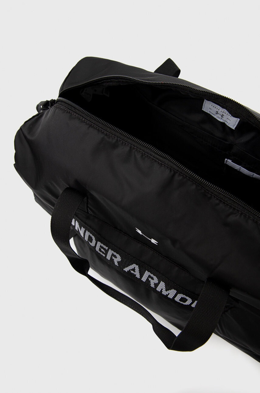Under Armour Чанта 1369212 в черно - Pepit.bg