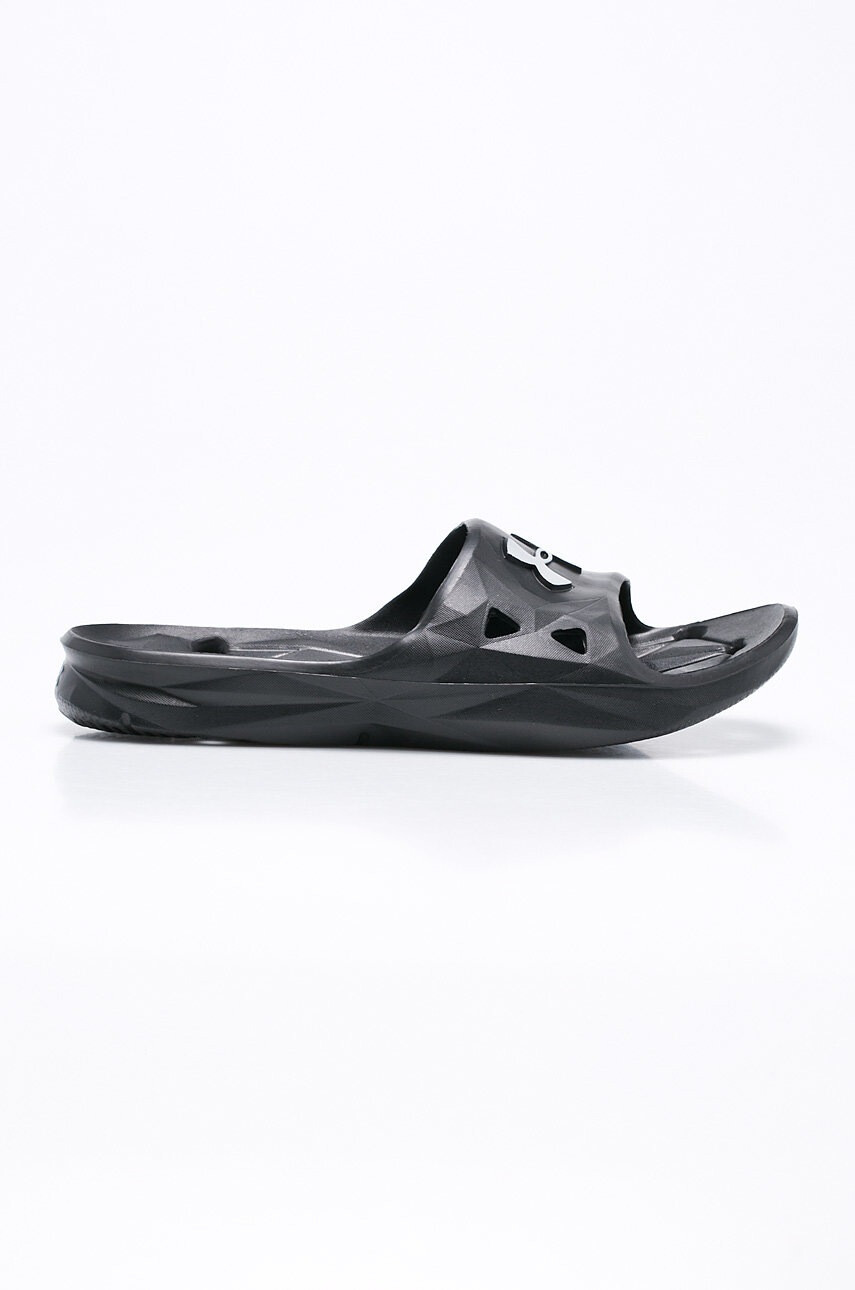 Under Armour Чехли - Pepit.bg