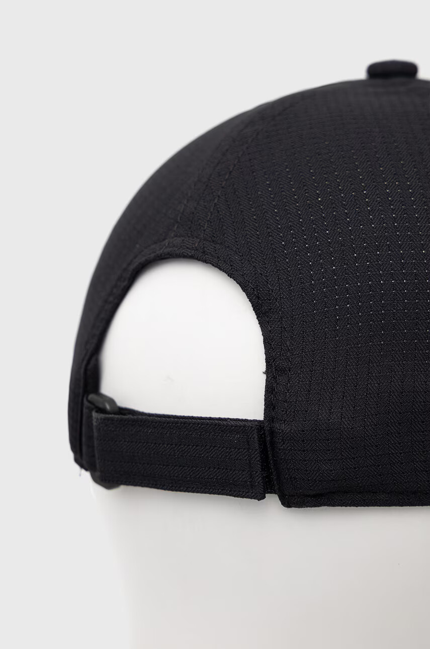 Under Armour Детска шапка 1369792 в черно с изчистен дизайн - Pepit.bg