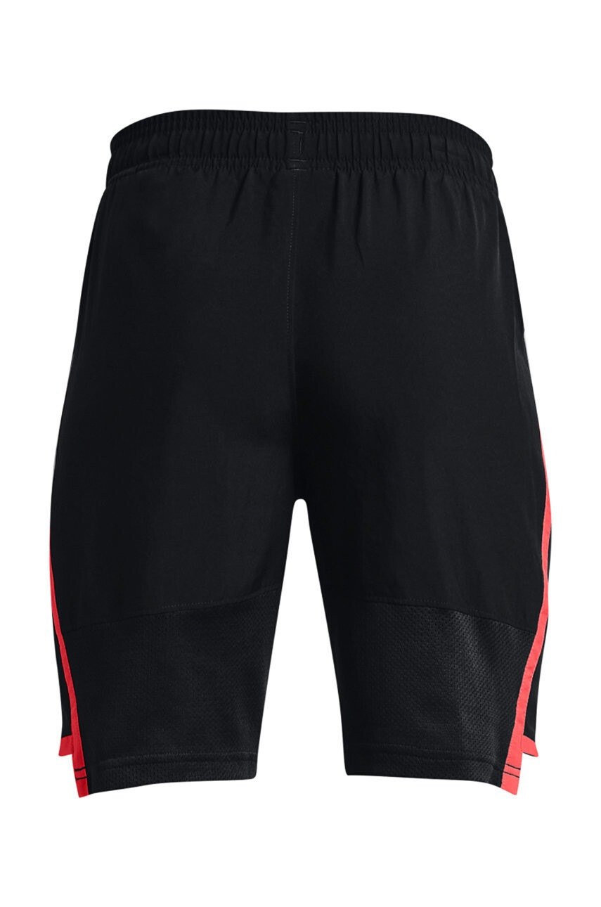 Under Armour Детски къси панталони 1370177 в черно - Pepit.bg