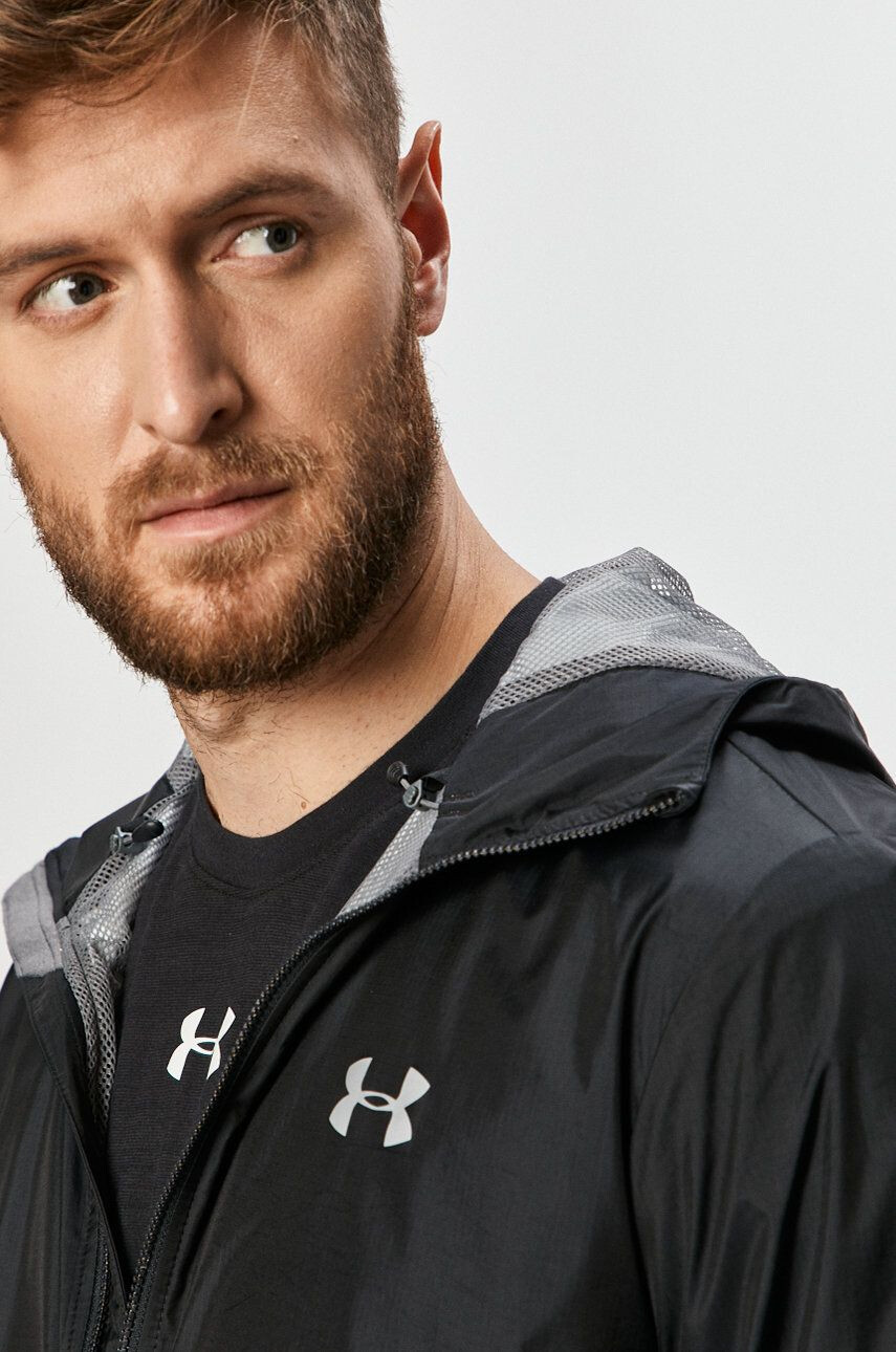 Under Armour Яке 1321439.001 - Pepit.bg