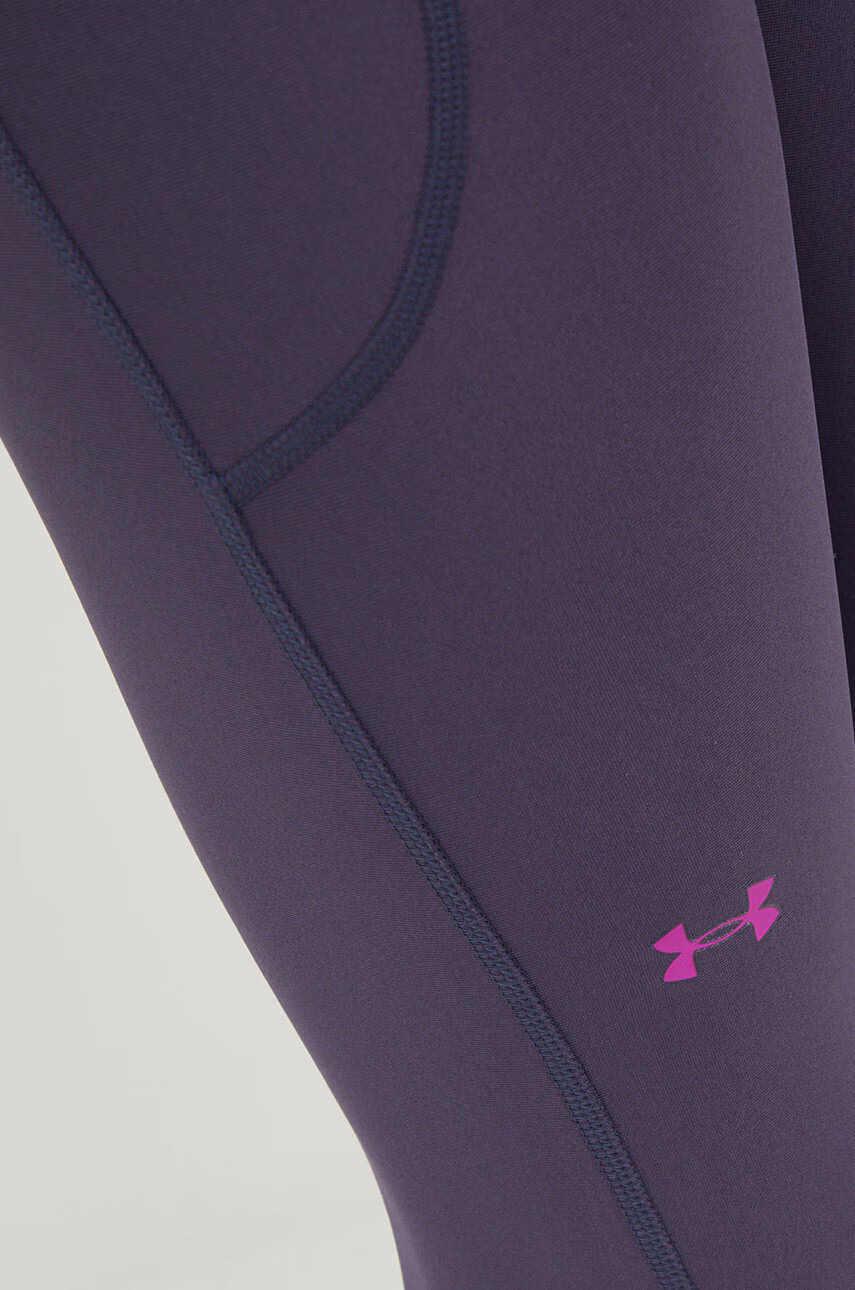 Under Armour Клин за трениране в черно с изчистен дизайн - Pepit.bg