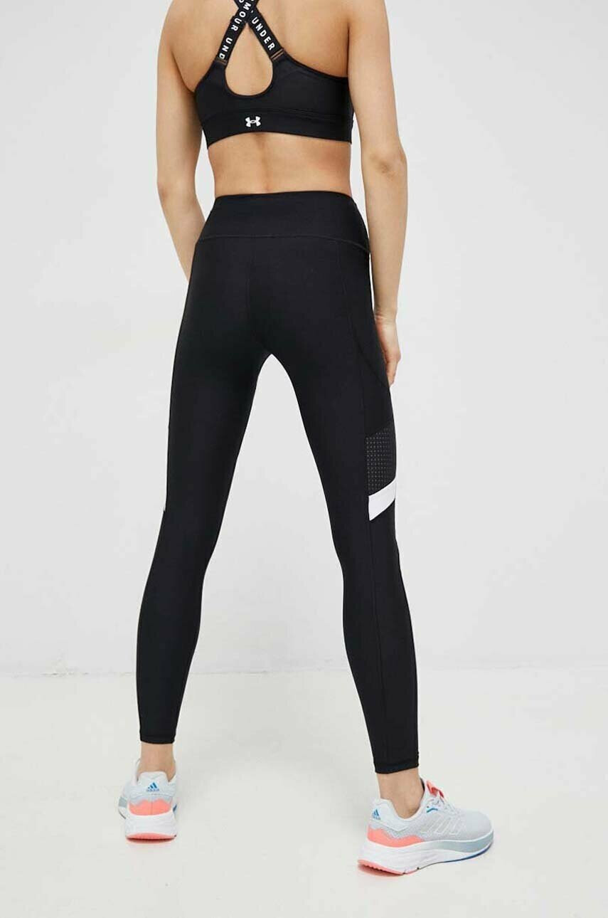 Under Armour Клин за трениране Armour Mesh Panel в черно с изчистен дизайн - Pepit.bg