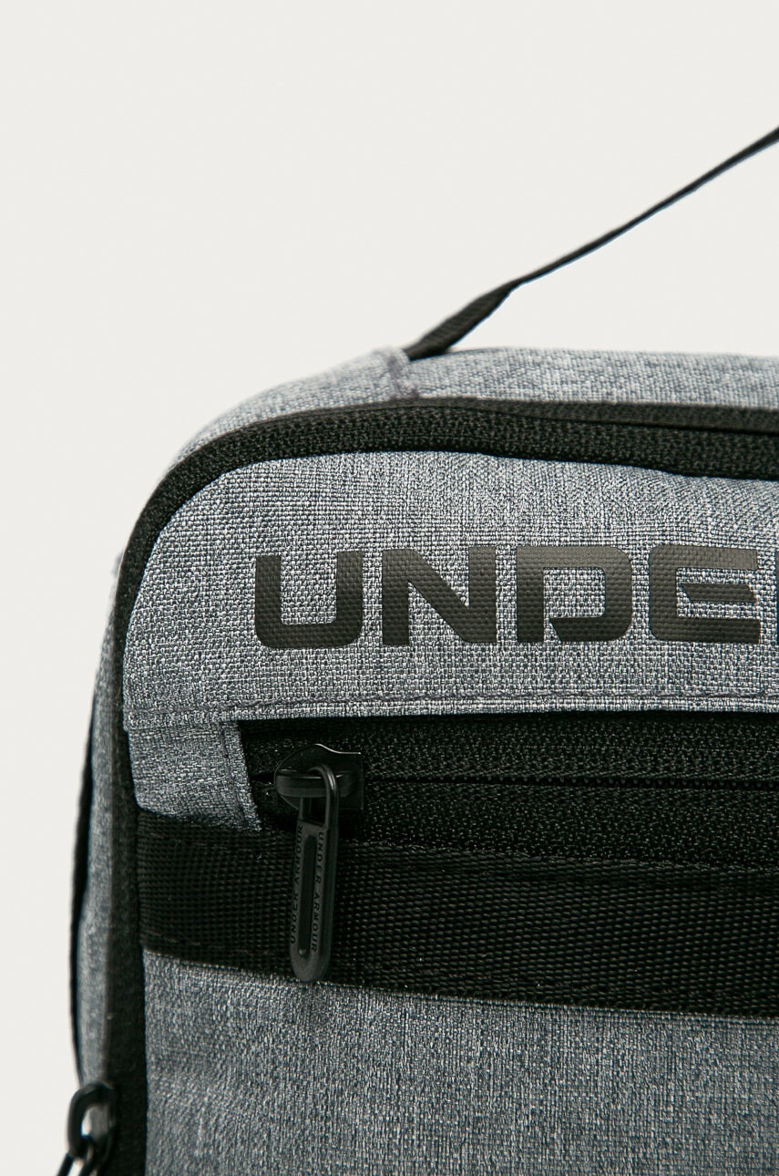 Under Armour Козметична чанта 1361993 - Pepit.bg