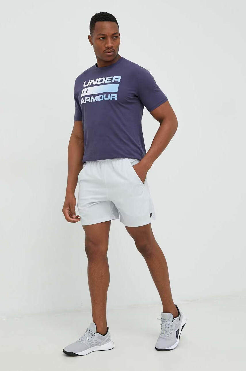 Under Armour Къс панталон за трениране в сиво - Pepit.bg