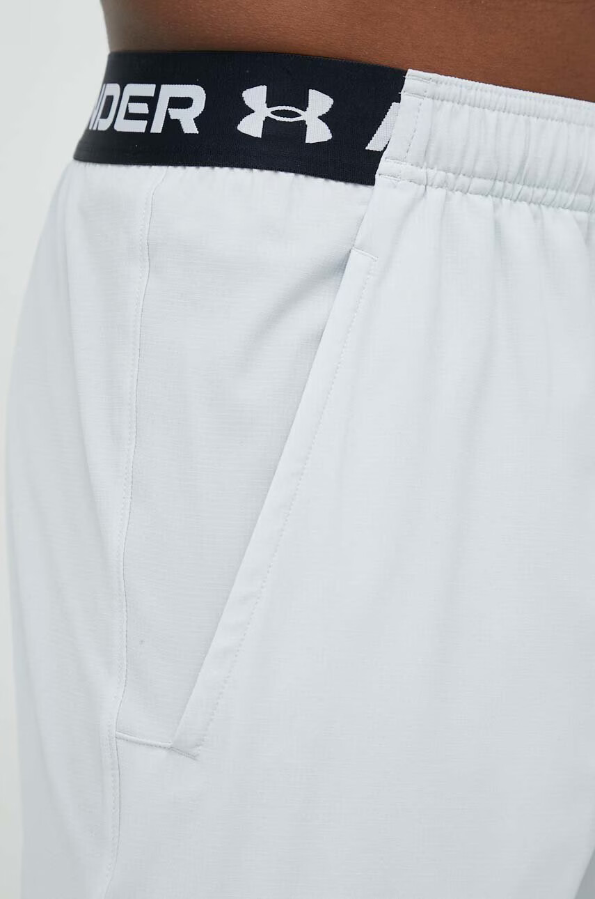 Under Armour Къс панталон за трениране в сиво - Pepit.bg