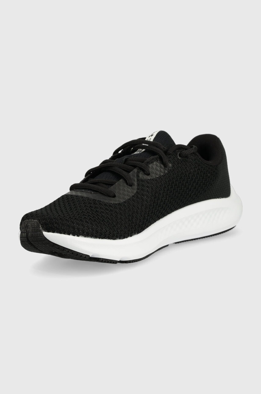 Under Armour Обувки за бягане Charged Pursuit 3 3024889 в черно - Pepit.bg