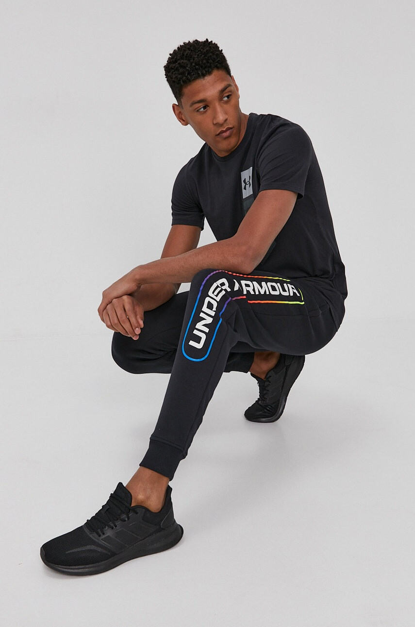 Under Armour Панталони - Pepit.bg