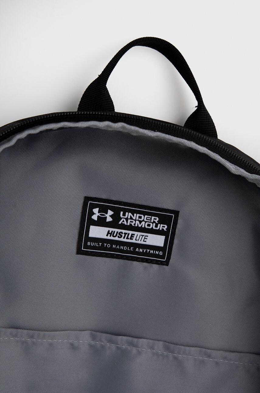 Under Armour Раница 1364180 в черно голям размер с принт - Pepit.bg