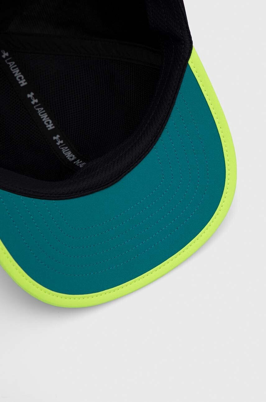 Under Armour Шапка с козирка в черно с десен - Pepit.bg