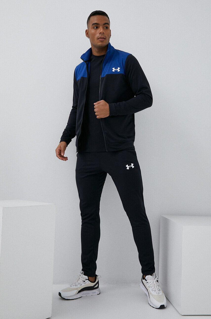 Under Armour Спортен екип в черно - Pepit.bg