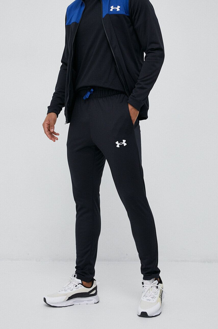 Under Armour Спортен екип в черно - Pepit.bg