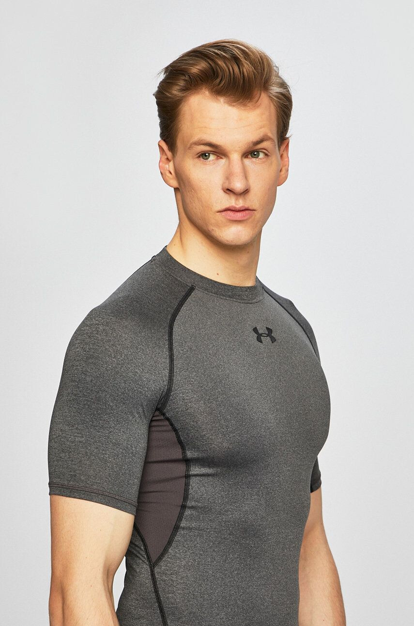 Under Armour Тениска - Pepit.bg