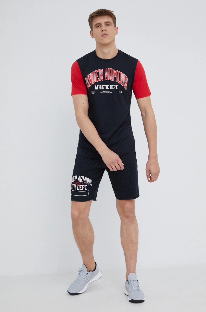 Under Armour Тениска 1370515 в черно с принт - Pepit.bg