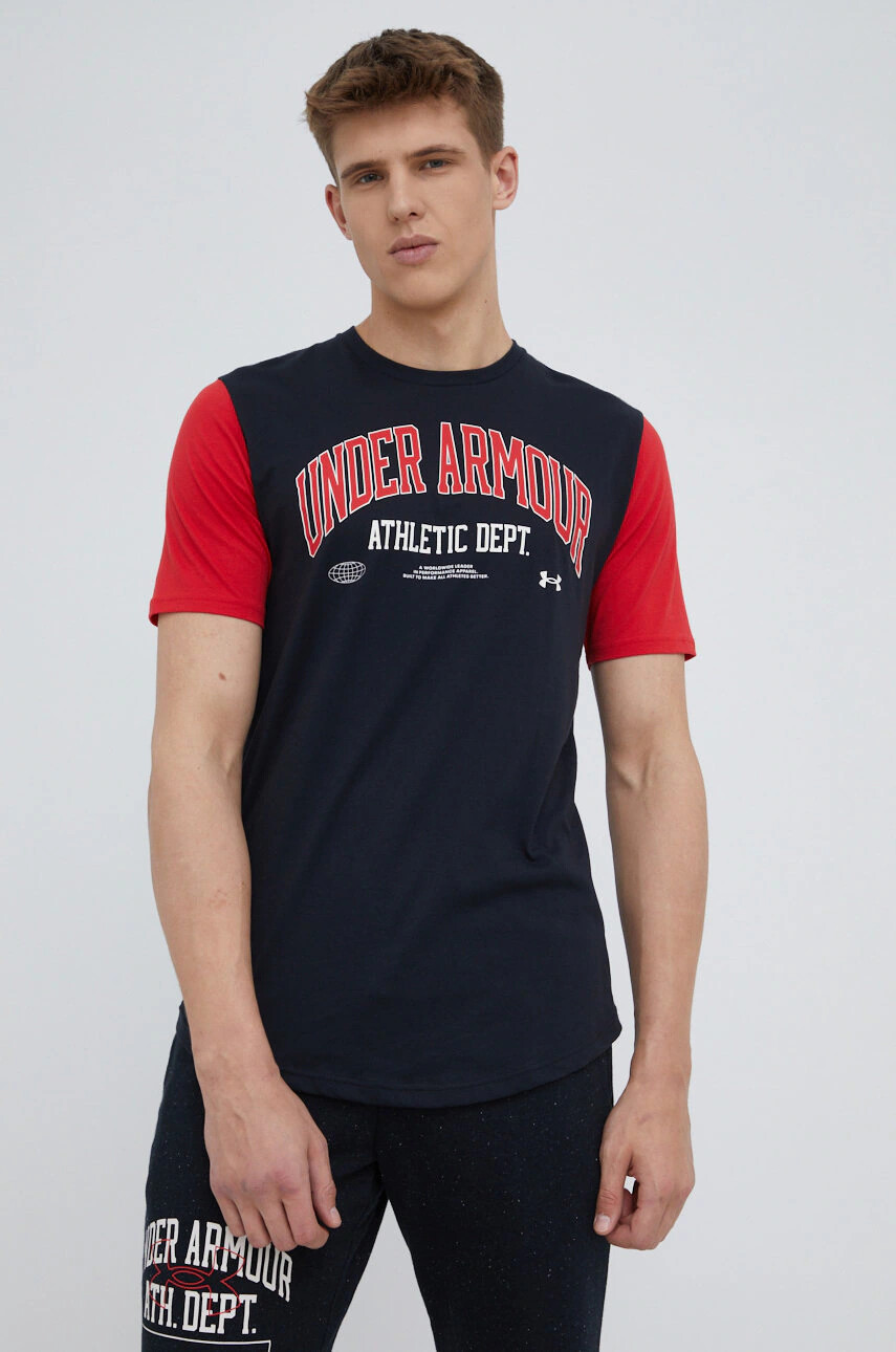 Under Armour Тениска 1370515 в черно с принт - Pepit.bg