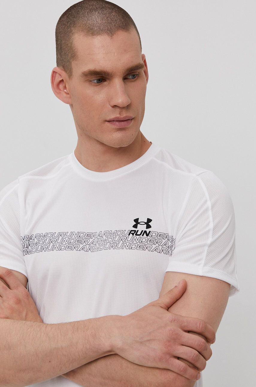 Under Armour Тениска в зелено с изчистен дизайн - Pepit.bg