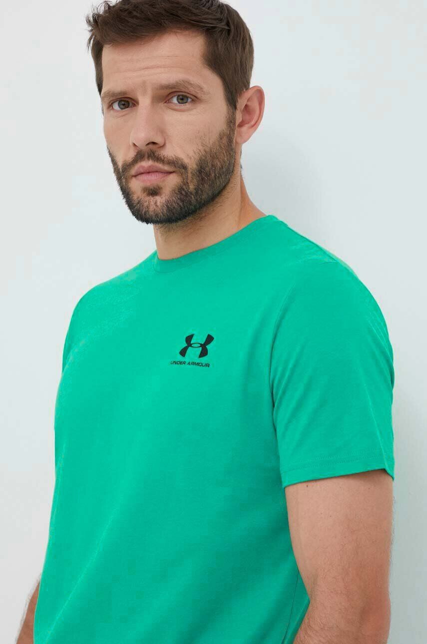 Under Armour Тениска в зелено с изчистен дизайн - Pepit.bg