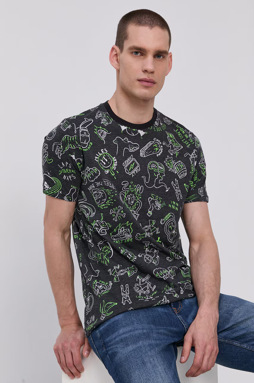 Under Armour Тениска - Pepit.bg