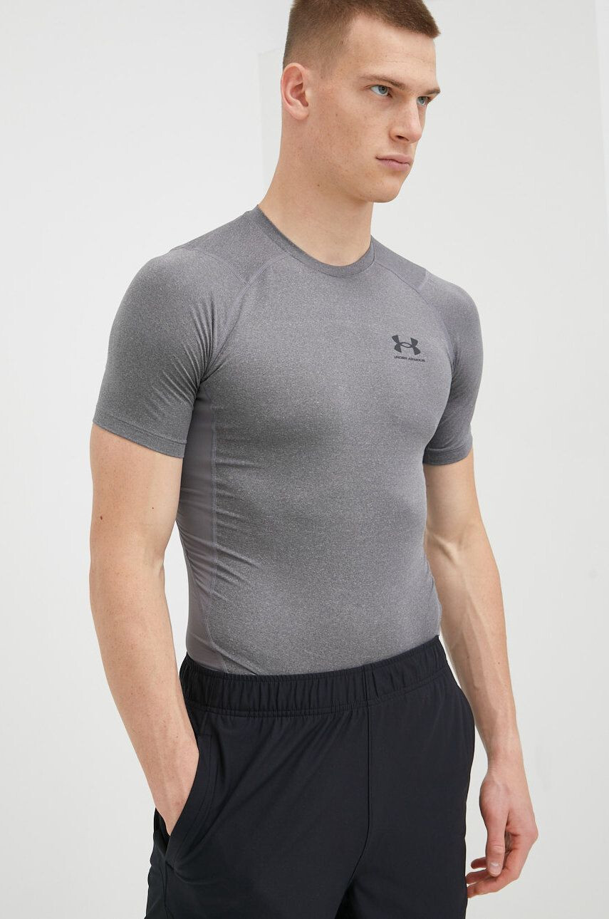 Under Armour Тениска за трениране 1361518 в сиво с изчистен дизайн - Pepit.bg