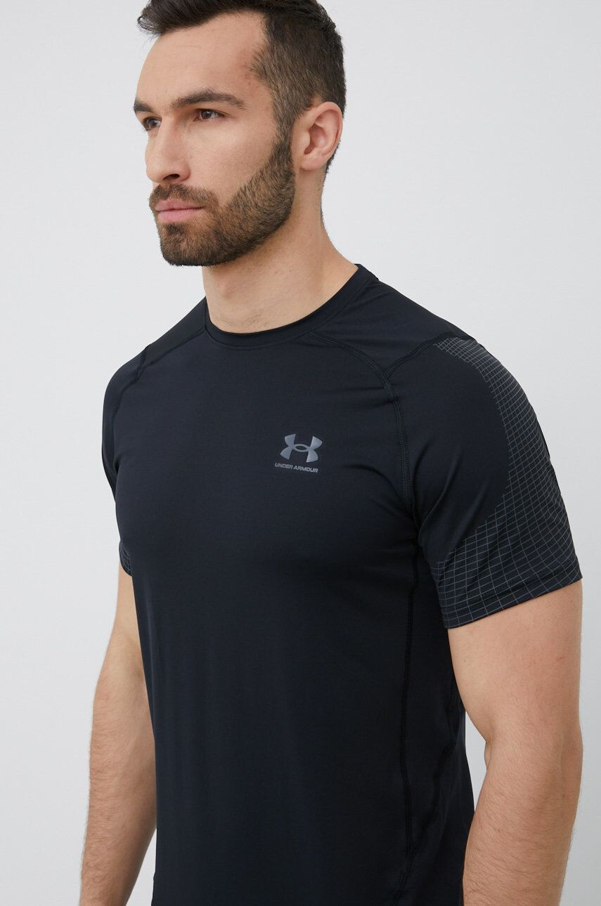 Under Armour Тениска за трениране 1370323 - Pepit.bg